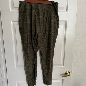All in Motion yoga pants XXL